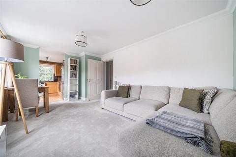 2 bedroom flat for sale, Imperial Way, Ashford TN23