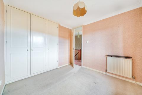 8 Cassocks Square, Shepperton, TW17 8JH