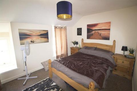 4 bedroom apartment for sale, High Street, Llangefni LL77