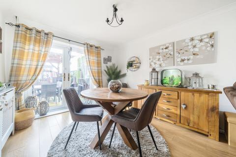 51 Cheshire Walk, Grimsby, DN37 9AP