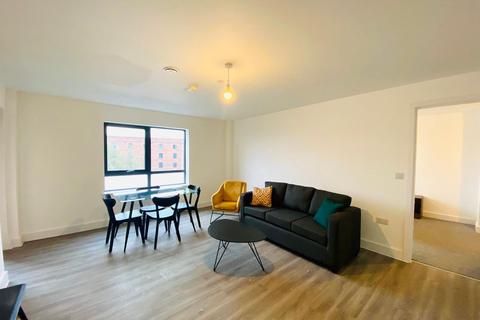 2 bedroom apartment to rent, Fab 2 bed apt with balcony in Baltic Triangle