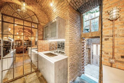 undefined, Holly Hill, London, NW3