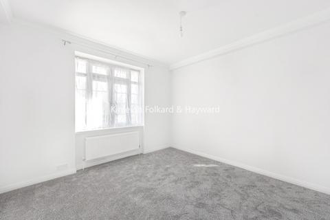 3 bedroom flat to rent - North Circular Road London NW11