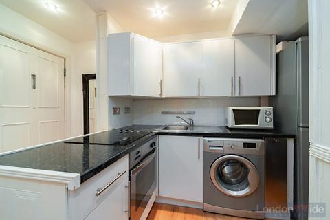 1 bedroom apartment for sale, Chatsworth Court, Pembroke Road, London, W8