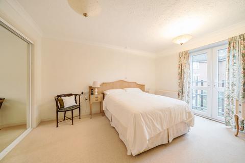 1 bedroom retirement property for sale, Udney Park Road, Teddington, TW11