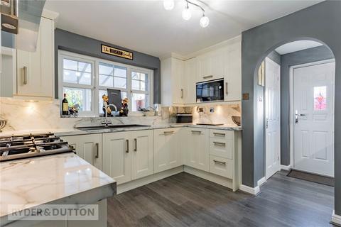65 Simkin Way, Oldham, OL8 2TH