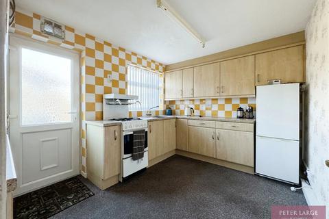2 bedroom semi-detached bungalow for sale, 14 Oaklea Court, Rhyl, Denbighshire, LL18 4NP