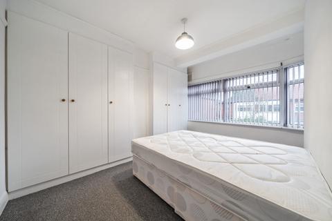 29 Ash Crescent, Leeds, LS6 3LE