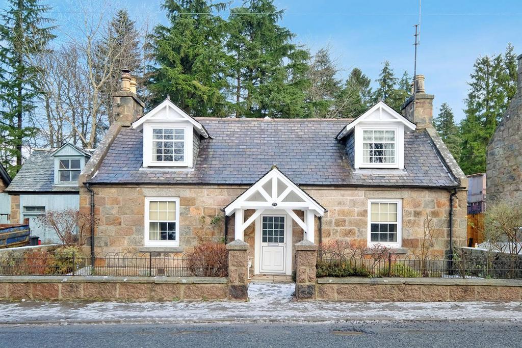 18 North Deeside Road, Kincardine ONeil Aboyne, AB34 5AA 3 bed cottage