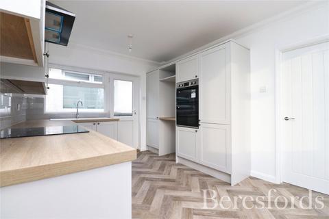 32 Bruce Grove, Chelmsford, CM2 9AX