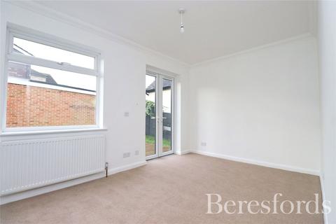 32 Bruce Grove, Chelmsford, CM2 9AX