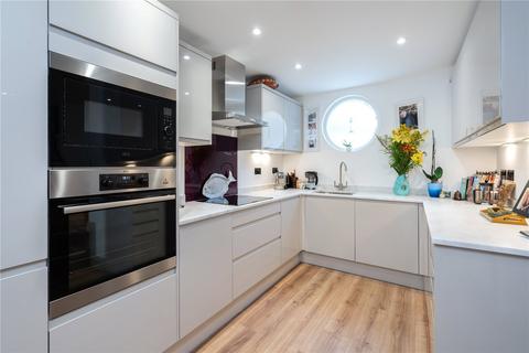 2 bedroom apartment for sale, Lingfield Road, Wimbledon, London, SW19