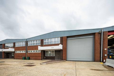 Industrial unit to rent, London W3