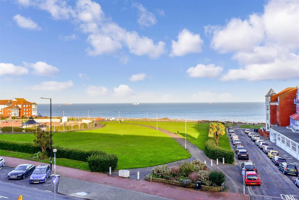 Harold Road, Margate, Kent 1 bed flat for sale £90,000