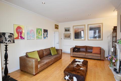 3 bedroom penthouse to rent, Wellington Court, East Circus Street, Nottingham, Nottinghamshire, NG1 5AX