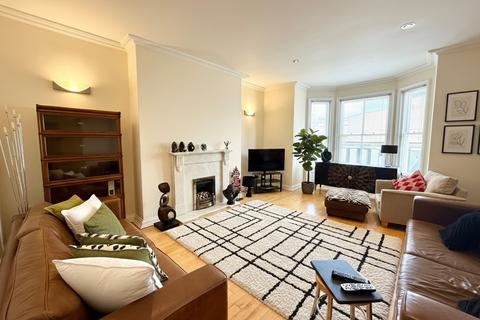 3 bedroom penthouse to rent, Wellington Court, East Circus Street, Nottingham, Nottinghamshire, NG1 5AX