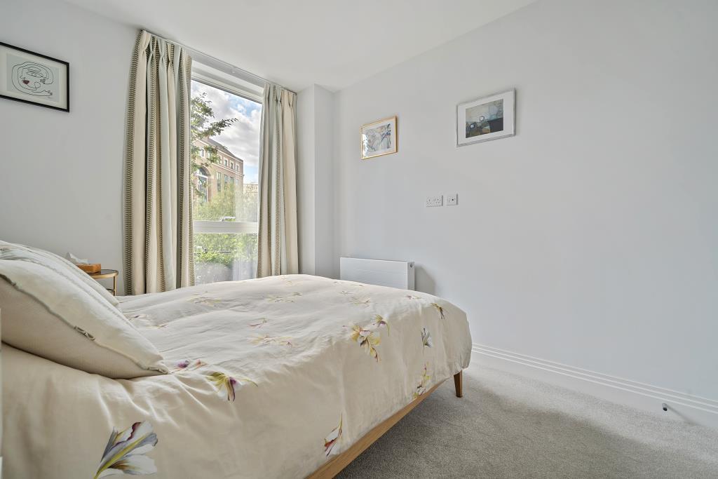 Joseph Huntley Walk, Reading, RG1 1 bed apartment - £1,250 pcm (£288 pw)