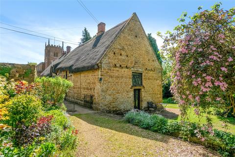 4 bedroom detached house for sale, Wroxton, Oxfordshire OX15