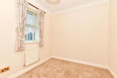 83 Henley Meadows, Tenterden, TN30 6EQ