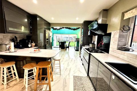 63 Parsonage Barn Lane, Ringwood, BH24 1PT