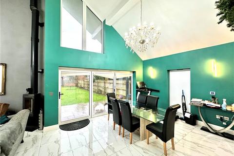 63 Parsonage Barn Lane, Ringwood, BH24 1PT