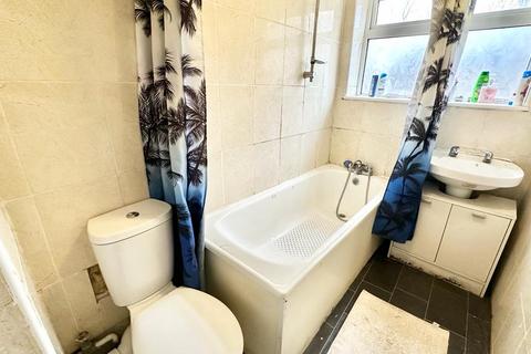 3 bedroom maisonette for sale, Kebbell Terrace, Claremont Road, London E7