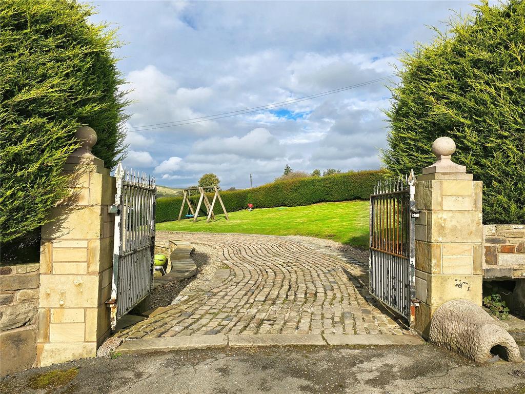 Gated Driveway