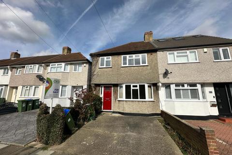 16 Ridgeway East, Sidcup, DA15 8RZ