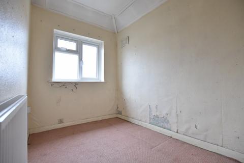 16 Ridgeway East, Sidcup, DA15 8RZ