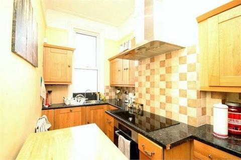 Studio to rent, Anson Road,