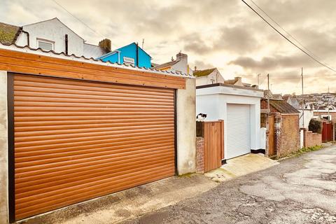 2 bedroom terraced house for sale, Climsland Road, Paignton