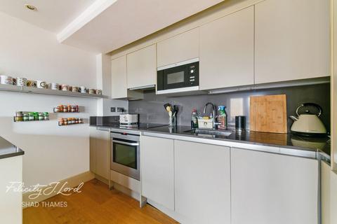 2 bedroom apartment for sale, St Saviours Wharf, 8 Shad Thames, SE1