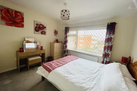 154 Castle Lane, Solihull, B92 8RR