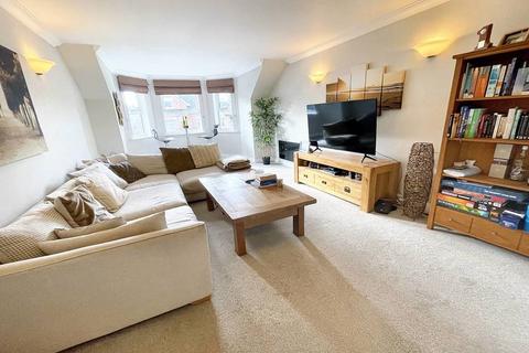 2 bedroom apartment for sale, Eaton Court, Bournemouth, Dorset