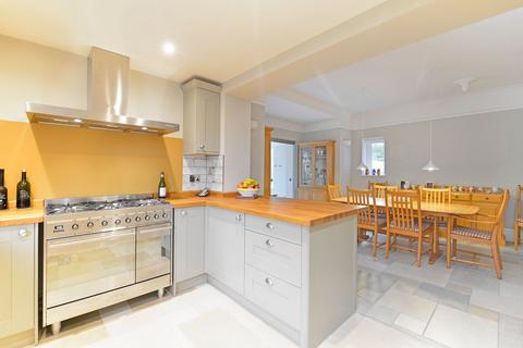 Flat 1, 10 Aldersey Road, Guildford, GU1 2ES