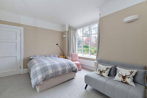 Flat 1, 10 Aldersey Road, Guildford, GU1 2ES
