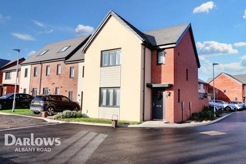 undefined, Rhodfa Hughes, Cardiff