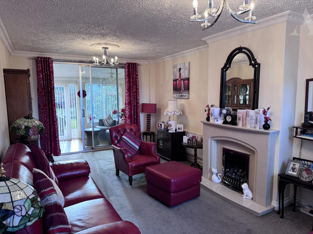 Castle Lane, Solihull, West Midlands 3 bed semidetached house for sale