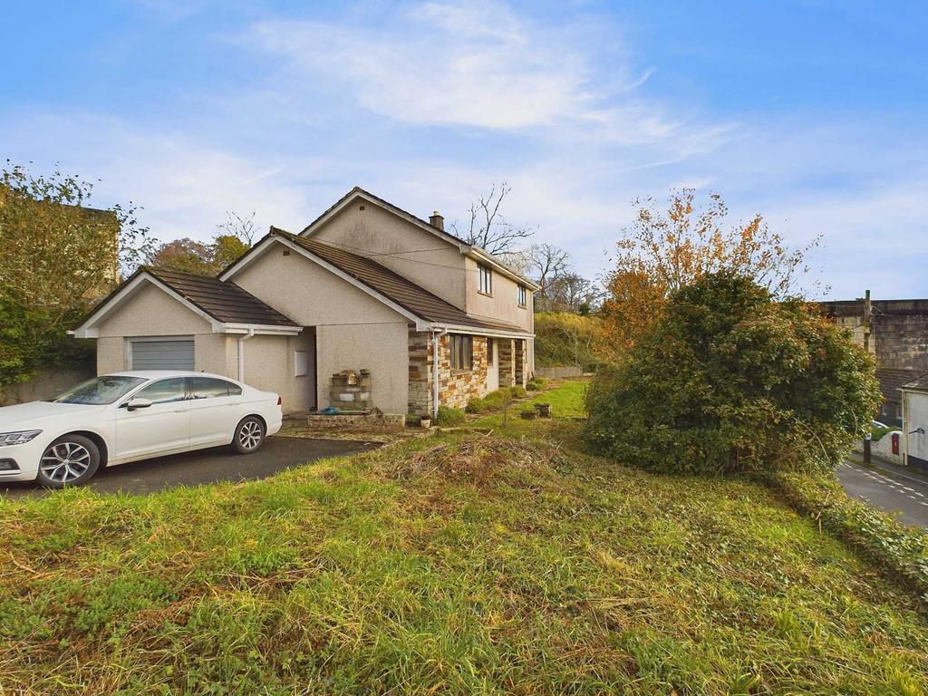 Calstock 4 bed house for sale £475,000