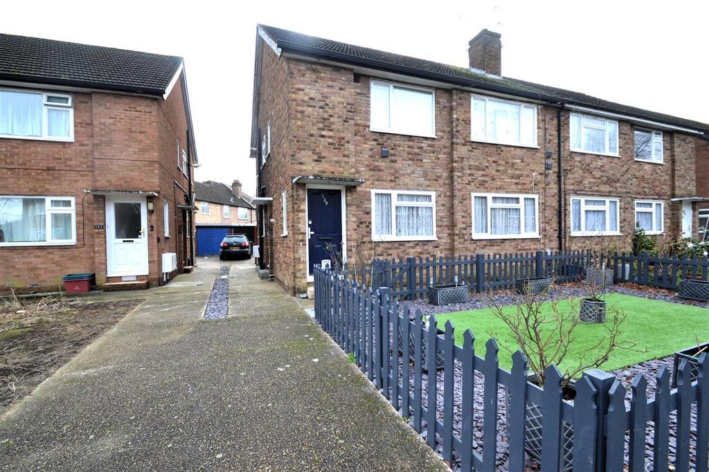 Field Road, Feltham 2 bed for sale £324,999