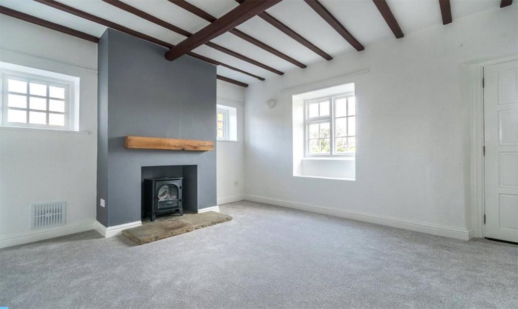 Thorner, Leeds LS14 3 bed detached house to rent £1,395 pcm (£322 pw)