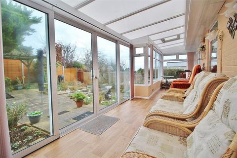 3 bedroom bungalow for sale - Chute Avenue, High Salvington, Worthing, BN13