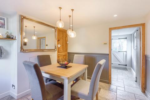 47 Burpham Lane, Guildford, GU4 7LX