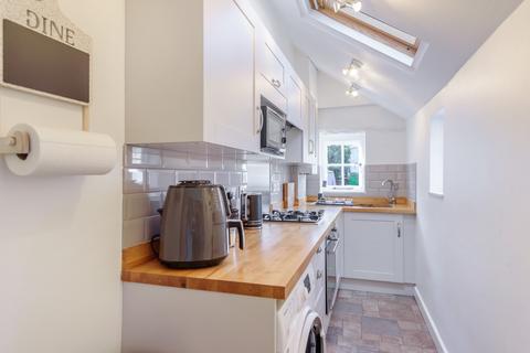 47 Burpham Lane, Guildford, GU4 7LX