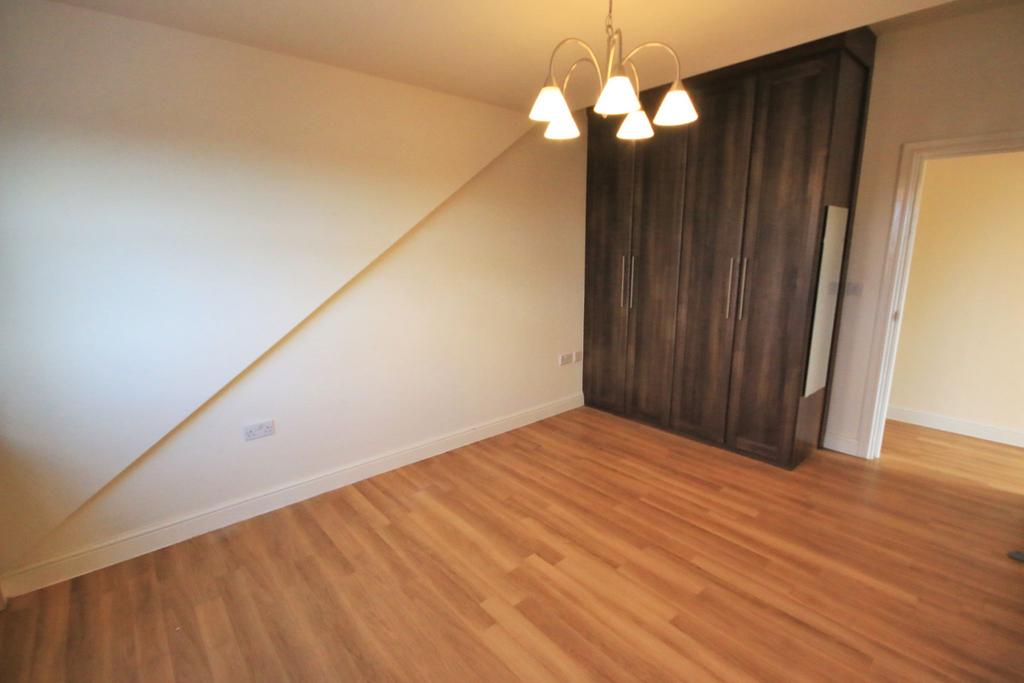 Photograph 11