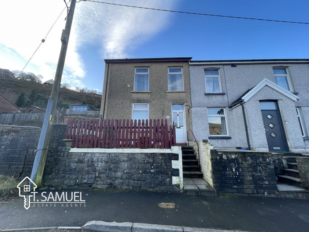 Vale View Terrace, Miskin 2 bed end of terrace house for sale £90,000