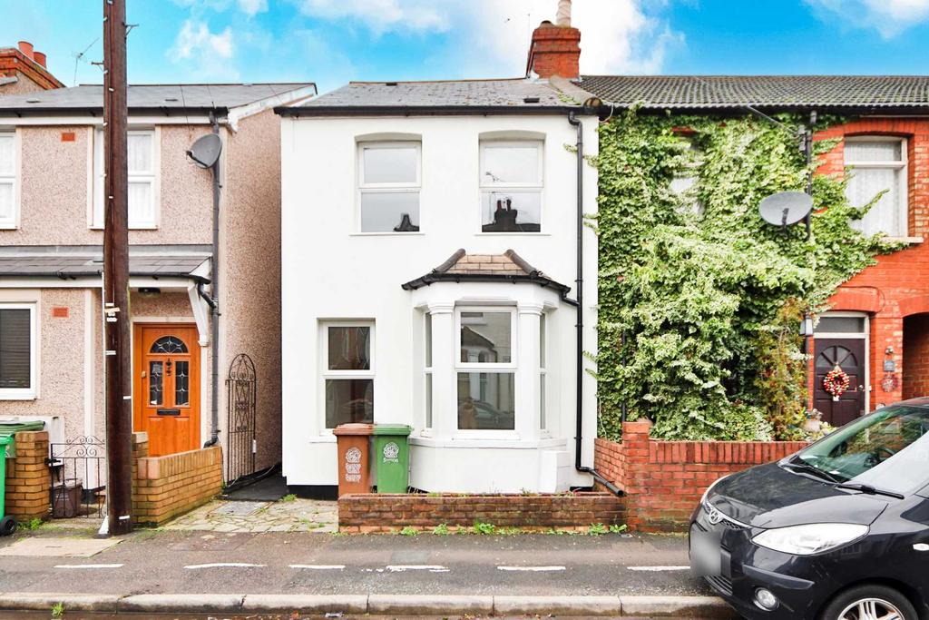 Longfellow Road, Worcester Park 4 bed end of terrace house £2,400 pcm