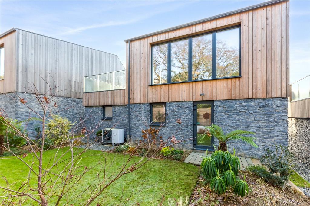 The Green, Goldenbank, Falmouth, Cornwall, TR11 3 bed detached house for sale £715,000