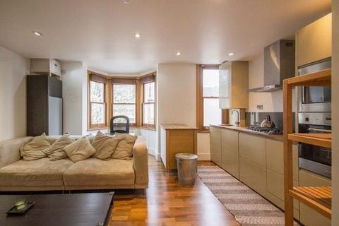 2 bedroom flat to rent, Hubert Grove, London, SW9