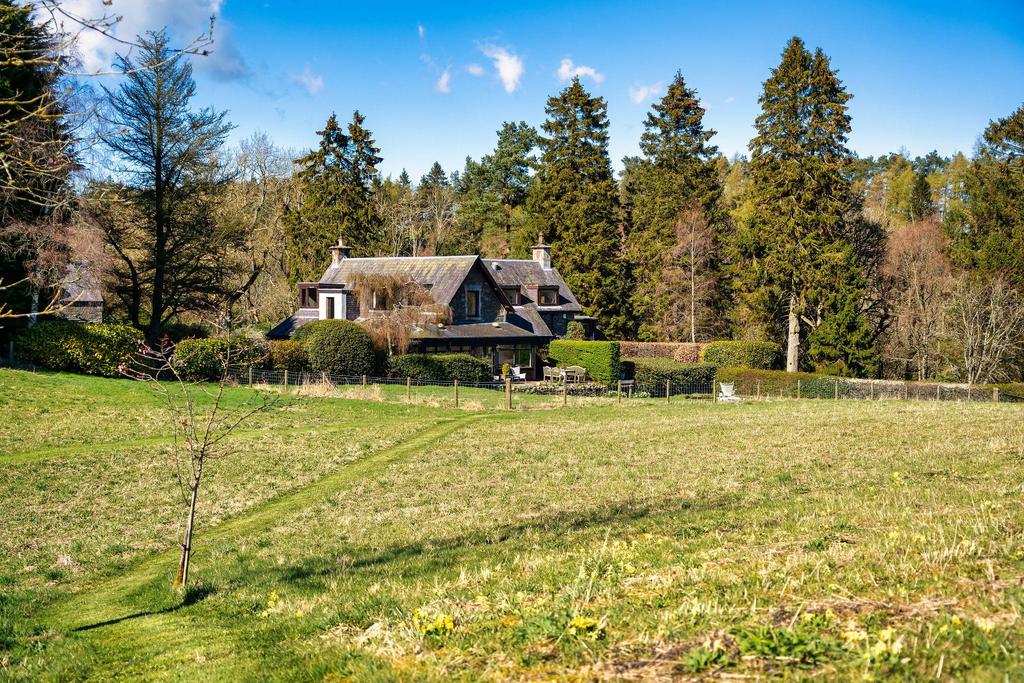 Eddleston, Peeblesshire, EH45. 6 bed detached house for sale £799,995